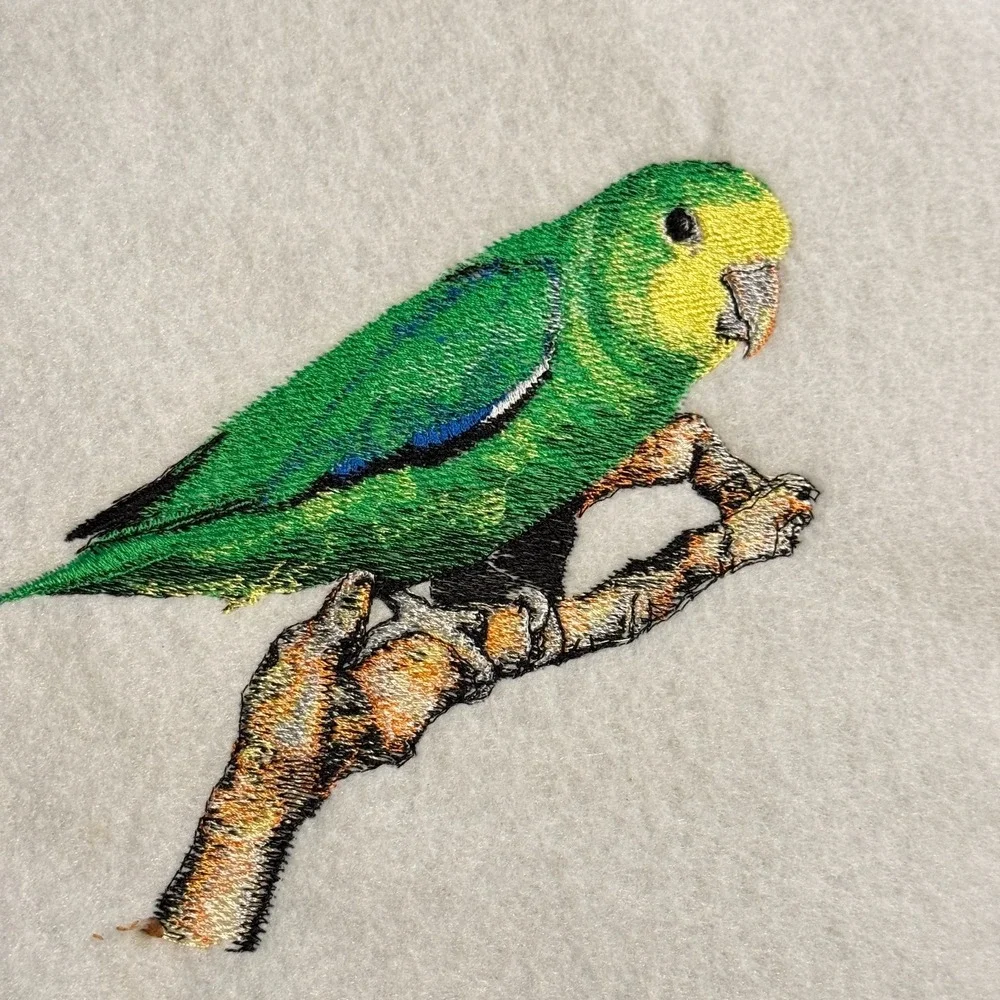 VTG Green Parrot Bird Wildlife Portrait Hand-Embroidered Applique Sew On